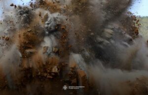 Російські військові обстрілюють прикордонні райони Чернігівської області, зафіксовано 71 вибух.