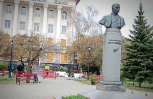 Оновлення скверу Коцюбинського в Харкові