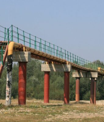 Угорщина під загрозою енергетичної кризи через зупинку транзиту нафти через Україну