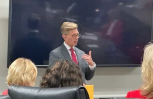 В государственных школах Алабамы число учащихся сократилось на 5,8 тысячи — крупнейшее снижение за 40 лет, сообщают власти штата