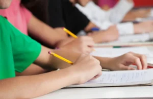 Ошибка ИИ в оценивании MCAS приводит к снижению оценок эссе студентов в сотнях округов: отчет